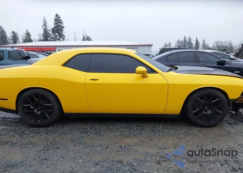 2018 Dodge Challenger Sxt z USA, uszkodzony, nr VIN 2C3CDZAG3JH199516